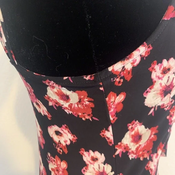 White House Black Market Hot Pink Floral Ruffle Front Tank Top Women's Size XS - Picture 9 of 11